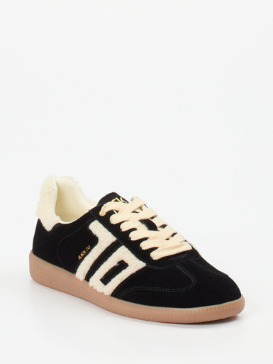 Back 70 – Sneaker aus Velour/Textil in Schwarz