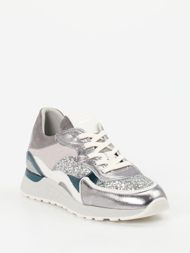 Piedi Nudi – Chunky Sneaker aus Metallicleder silber