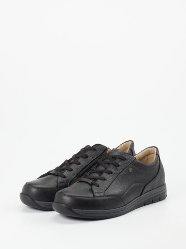 Schnürschuh