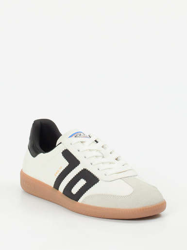 Back 70 – Retro-Sneaker aus Veloursleder Weiß