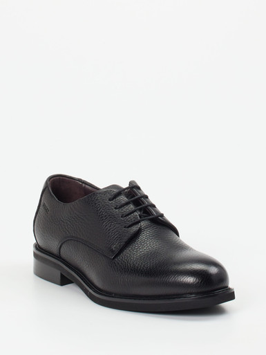 Schnürschuh