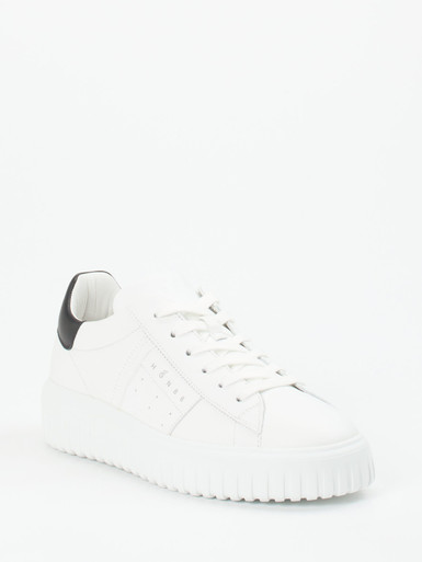Hogan – Sneaker aus Kalbleder in Weiß