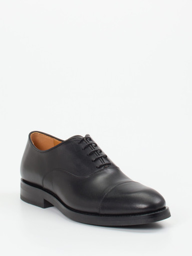 Magnanni – Oxford-Schnürschuh aus Kalbleder schwarz