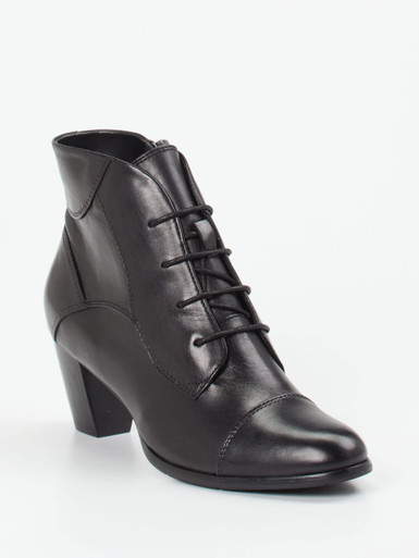 Schnürstiefelette