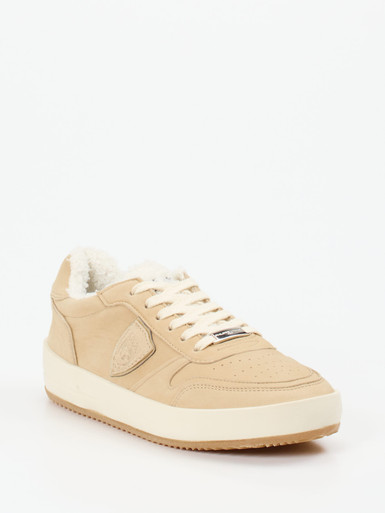 Sneaker