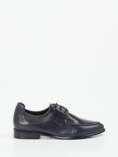 Schnürschuh