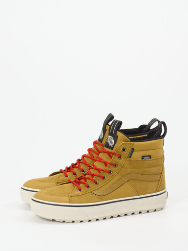 Sneaker high