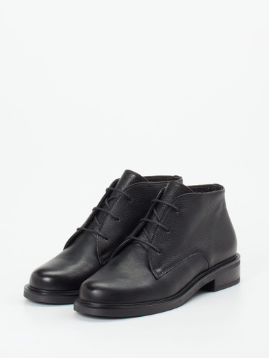 Schnürschuh