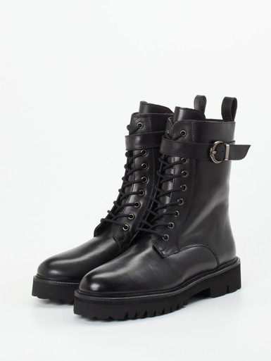 Schnürstiefelette