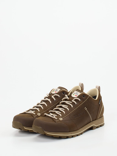 Schnürschuh