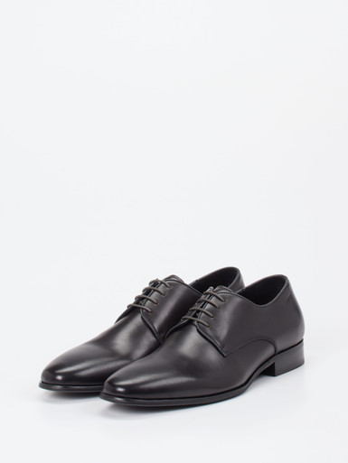 Schnürschuh