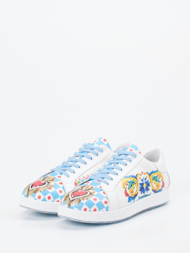 Sneaker