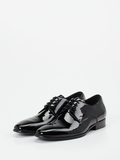 Schnürschuh