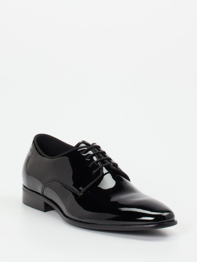 Schnürschuh