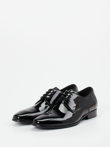 Schnürschuh