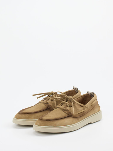 Schnürschuh