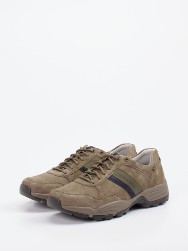Schnürschuh