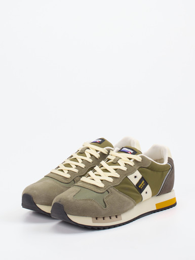 Sneaker