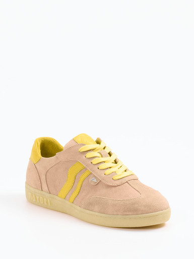 Sneaker