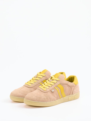 Sneaker