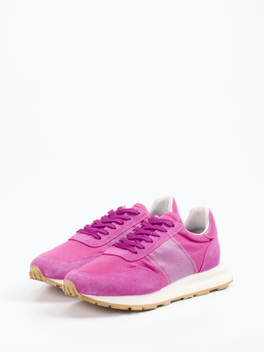 Sneaker Tour Low