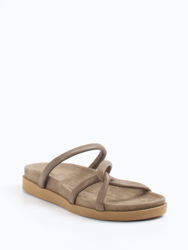 Werner – Pantolette aus Kalbleder in Taupe