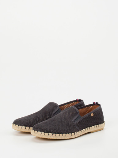 Slipper Tom