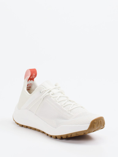 Lowa – Outdoor-Sneaker aus Textil in Offwhite