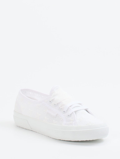 Superga – Low-Top Sneaker aus Textil mit Spitzenoptik