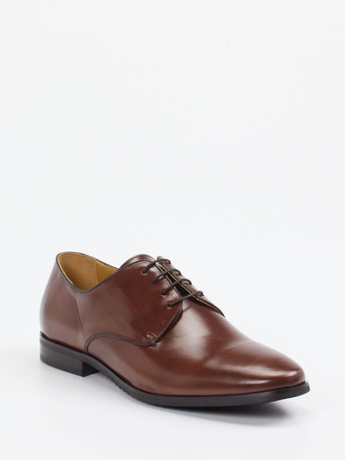 Schnürschuh