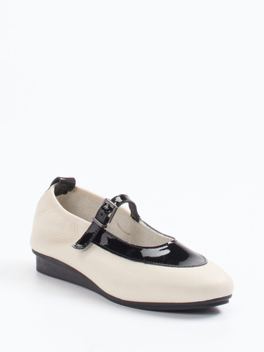 Arche – Mary Jane Ballerinas aus Nubukleder cremeweiß