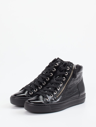 Sneaker High