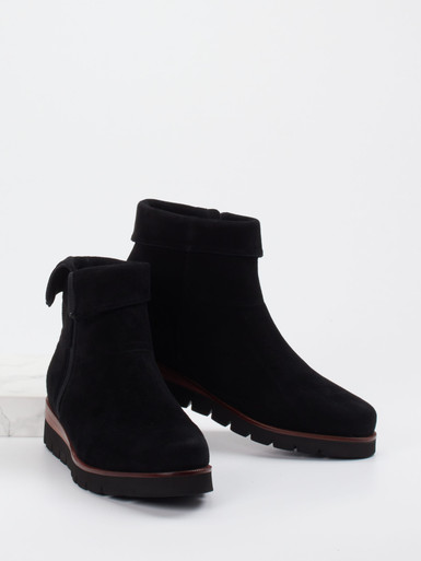 Schnürstiefelette
