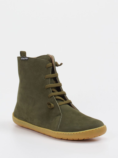 Sneaker high