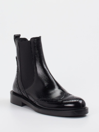 Konstantin Starke – Chelsea Boots aus Lackleder Schwarz