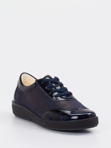 Schnürschuh