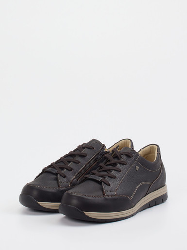 Schnürschuh