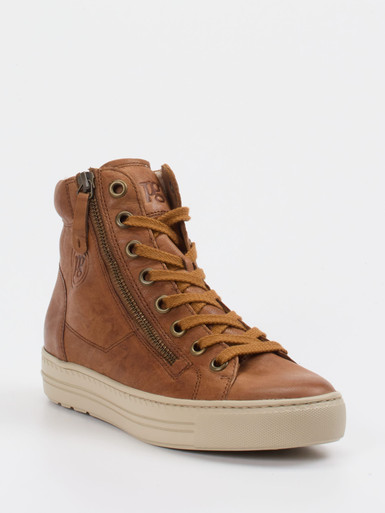 Sneaker High