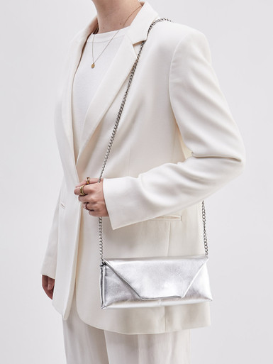 Konstantin Starke – Clutch aus Leder silberfarben