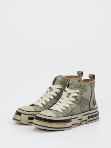 Sneaker High