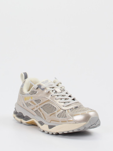 MRP – Sneaker aus Textil in Champagner-Metallic