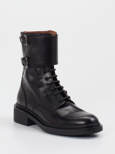 Schnürstiefelette