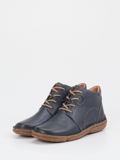Schnürstiefelette