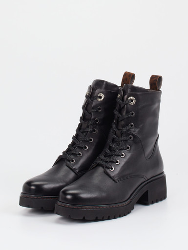 Schnürstiefelette