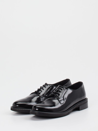 Schnürschuh