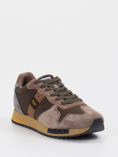 Sneaker