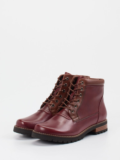 Schnürstiefelette