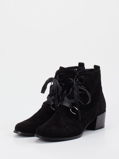 Schnürstiefelette