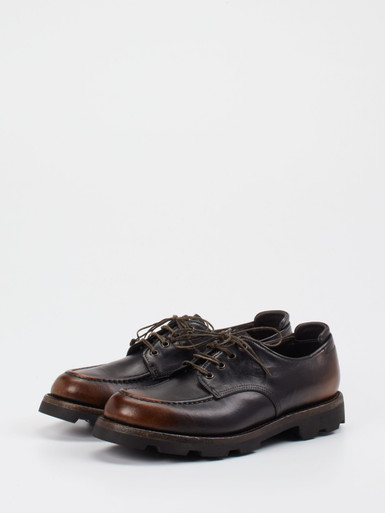 Schnürschuh