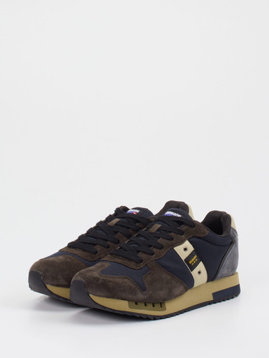 Sneaker